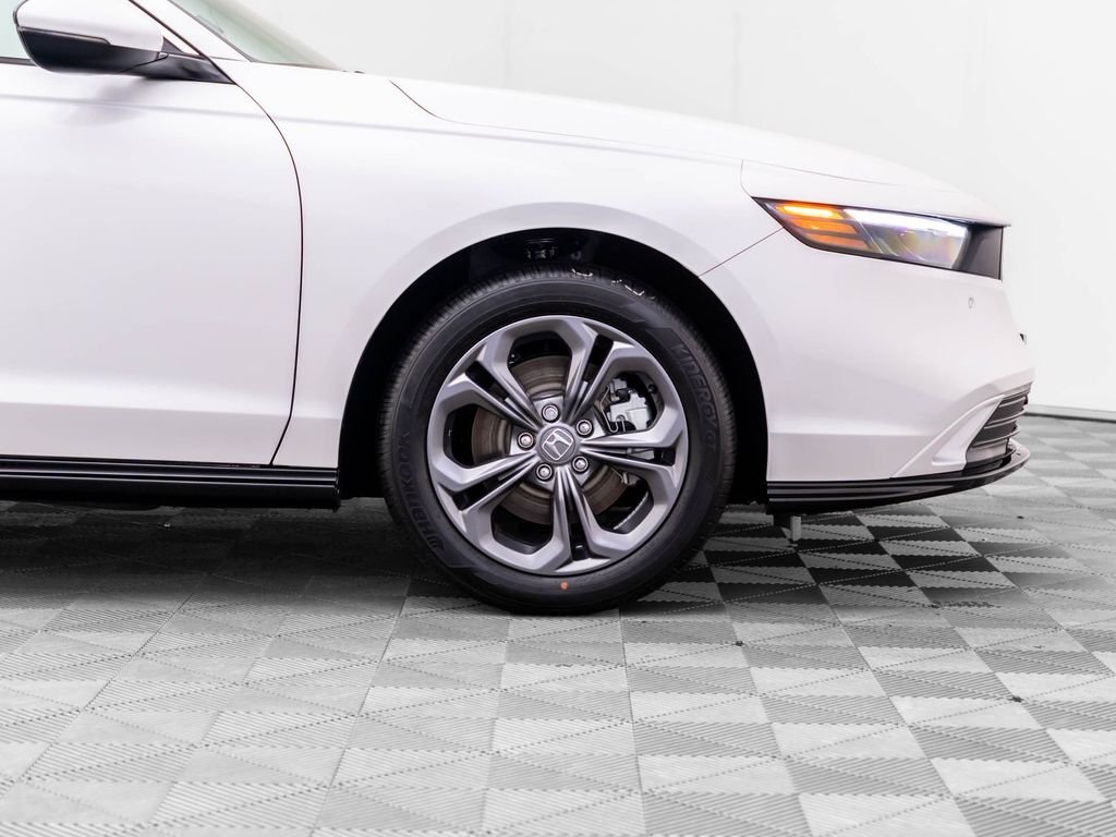 New 2026 Platinum White Pearl Honda EX-L image 34