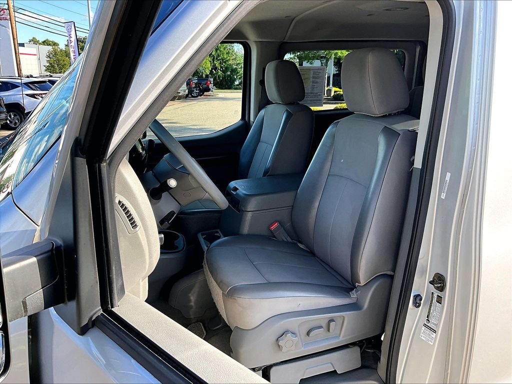 Used 2019 Silver Nissan SV image 10
