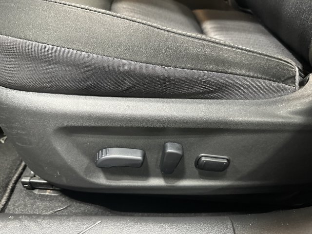 Certified Used 2019 Red Nissan 2.5 SV image 18