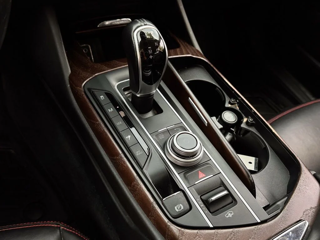 Used 2017 Black Maserati S image 12