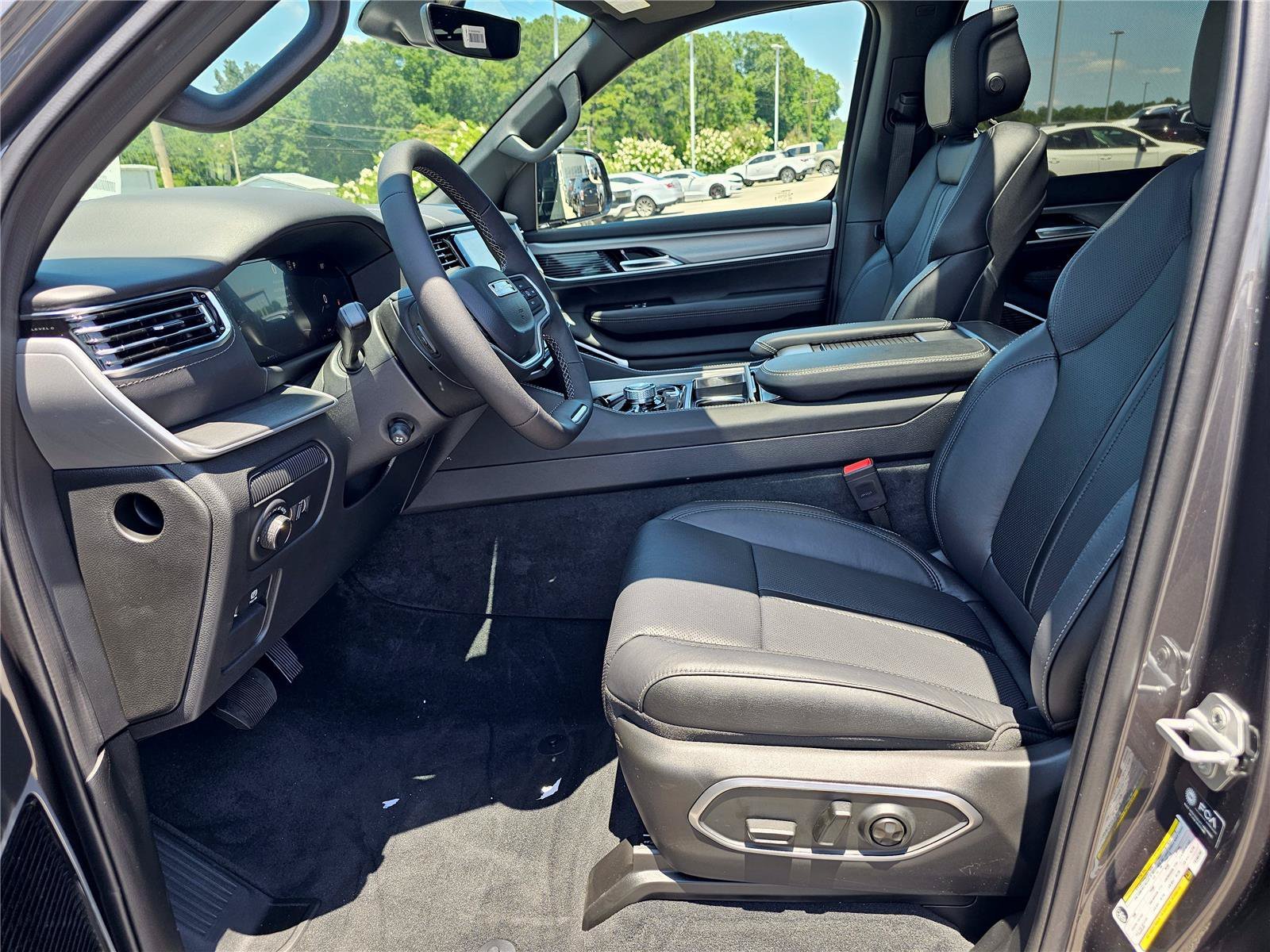 New 2026 Baltic Gray Metallic Clearcoat Jeep Limited Reserve image 16