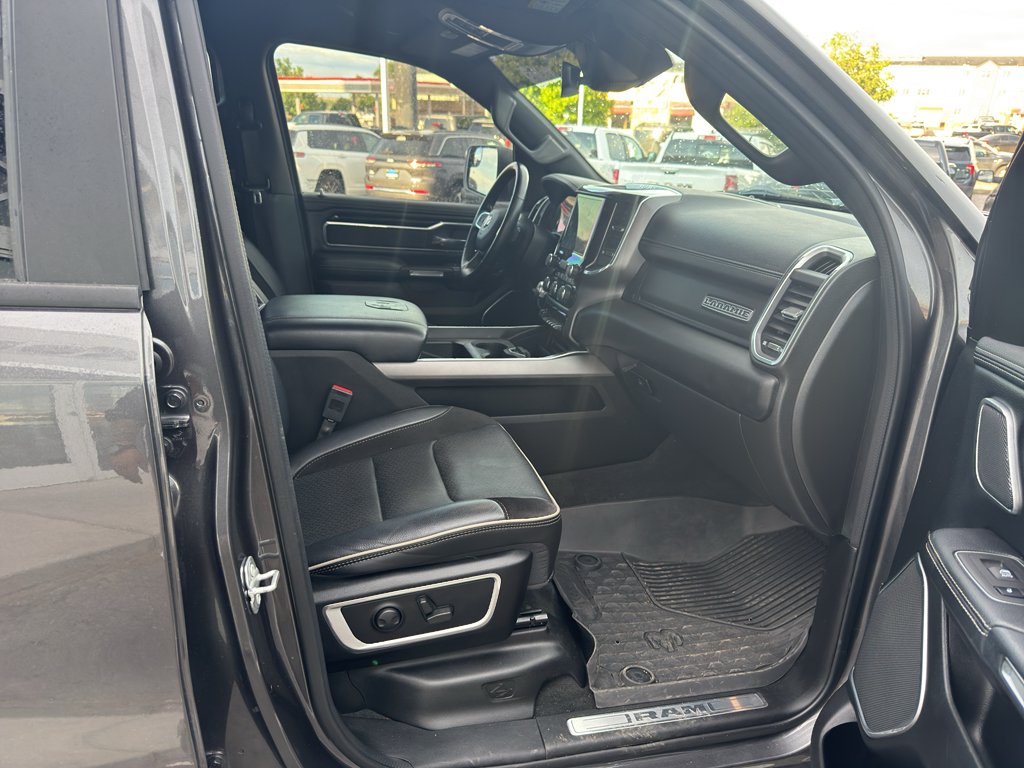 Used 2022 Granite Crystal Metallic Clearcoat Ram Laramie image 10