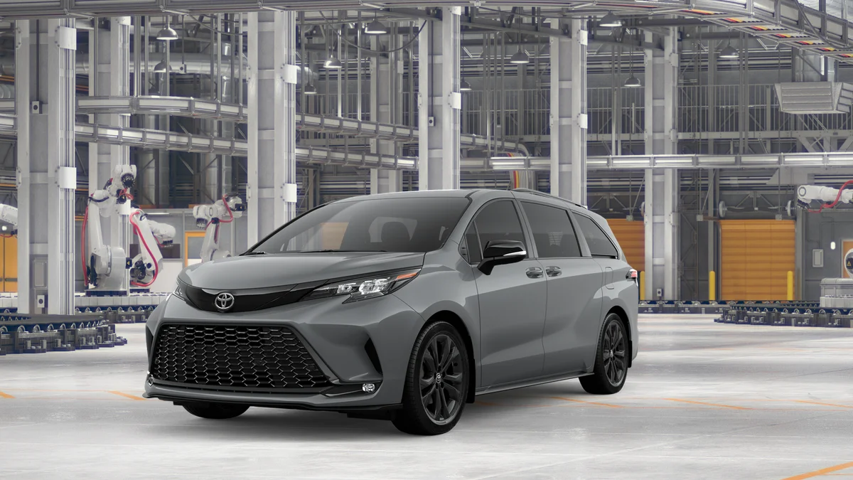2026 Toyota Sienna XSE 7-Passenger Hybrid FWD's photo