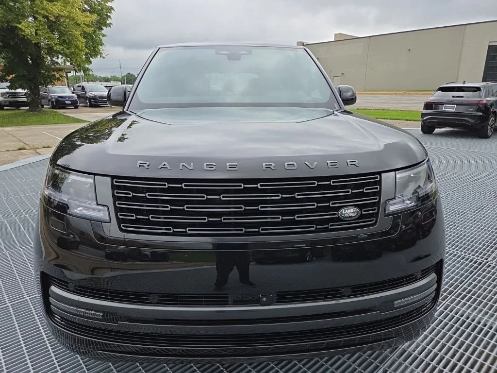 Certified Used 2026 Santorini Black Metallic Land Rover SE image 8
