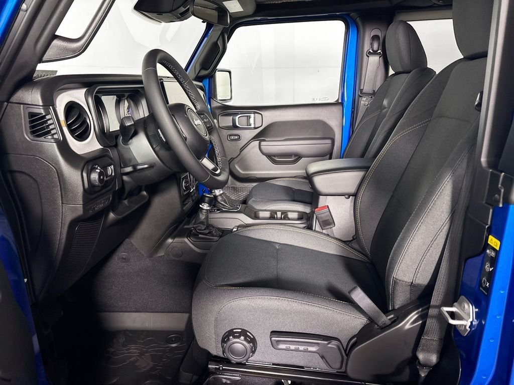 New 2026 Hydro Blue Pearl-Coat Exterior Paint Jeep Sport S image 11