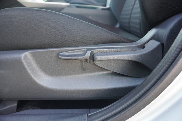 New 2026 Alloy Silver Metallic Mitsubishi ES image 19
