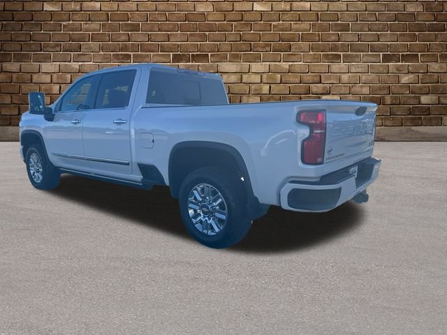 2025 Chevrolet Silverado 3500HD High Country photo 3