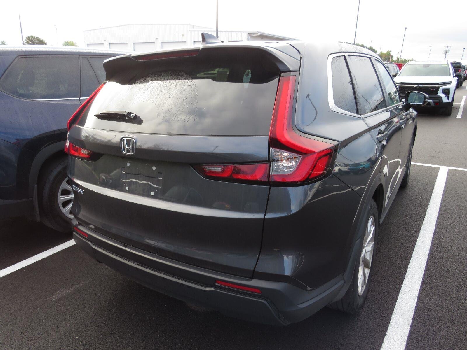 Used 2024 Meteorite Gray Metallic Honda EX image 9