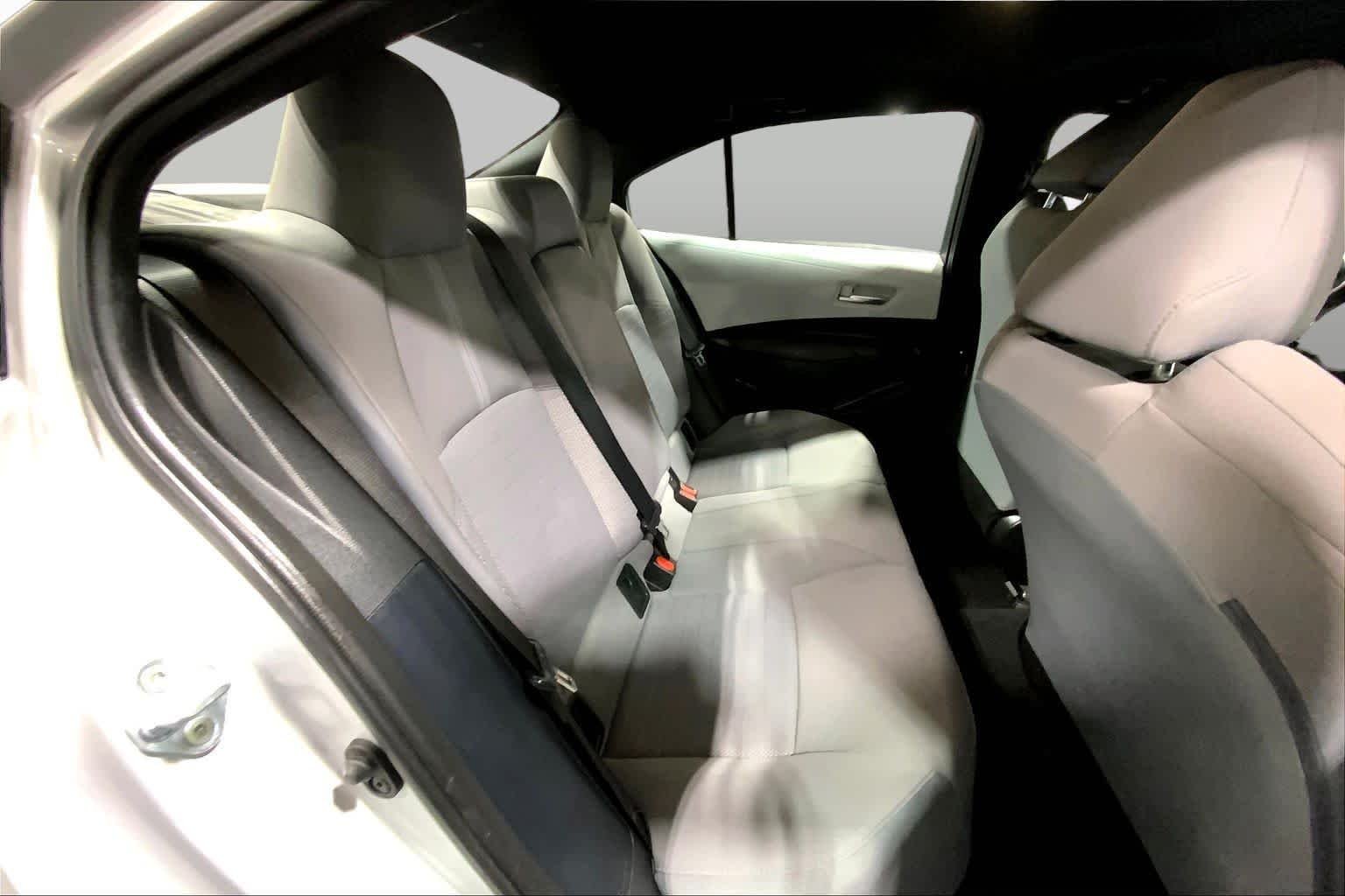Used 2023 Classic Silver Metallic Toyota SE image 20