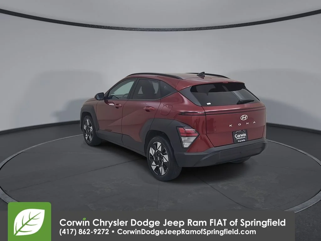 Used 2025 Red Hyundai SEL image 11