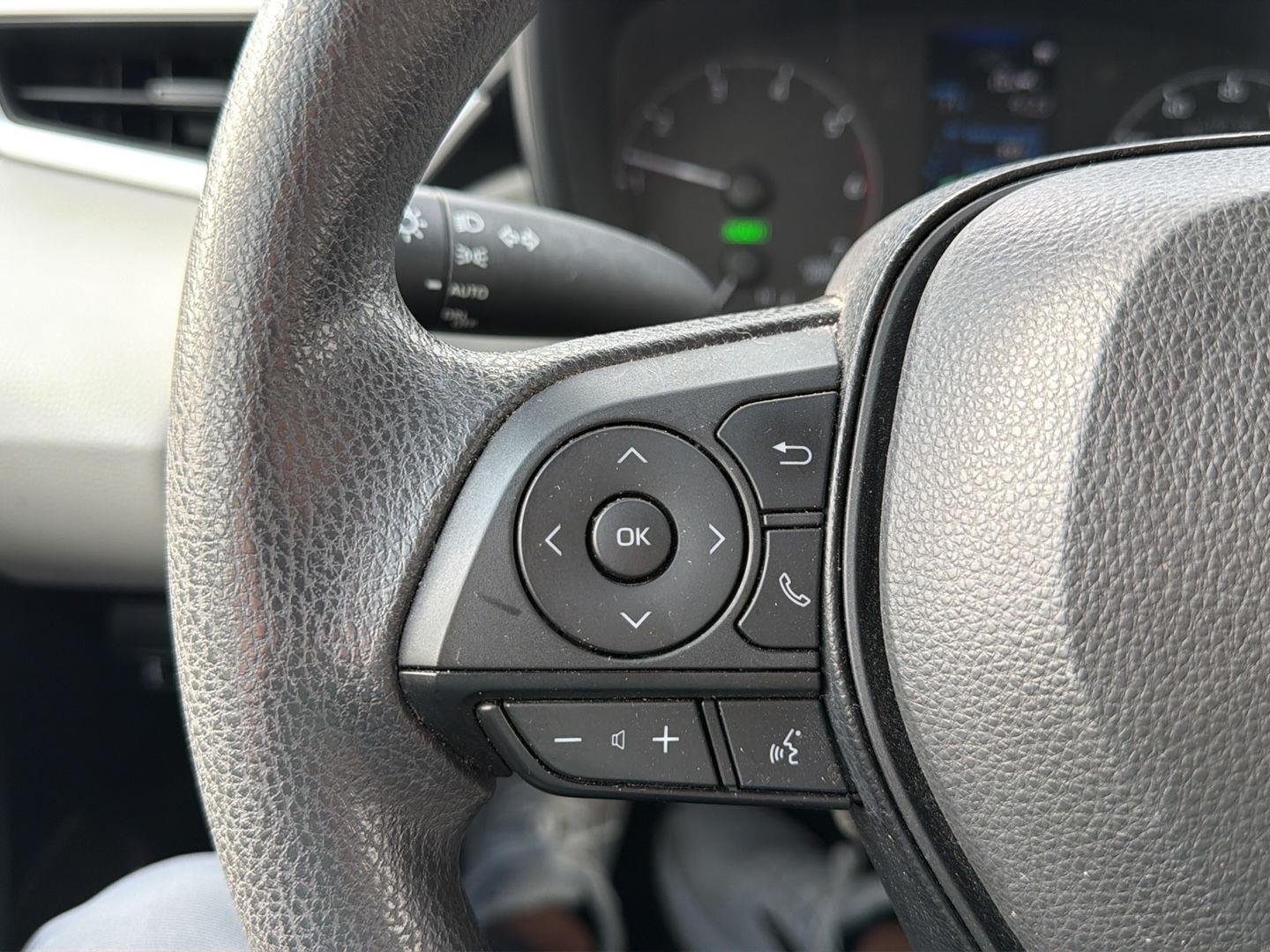 Used 2024 Classic Silver Metallic Toyota Hybrid LE image 14