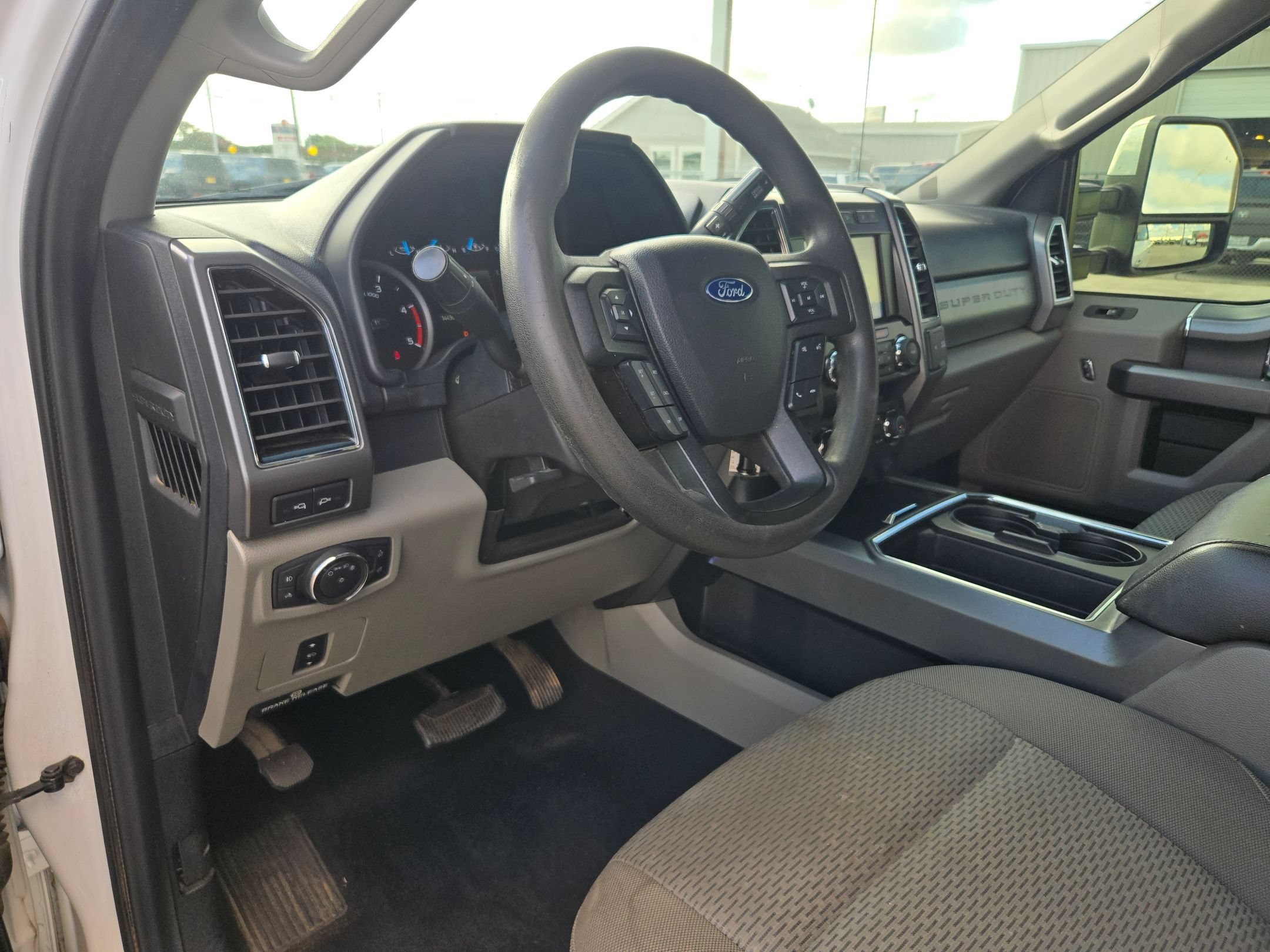 Used 2020 White Ford XLT image 10
