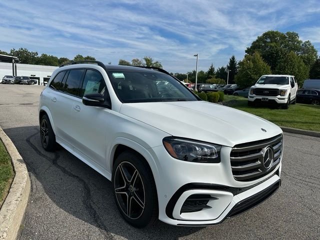 New 2026 MANUFAKTUR Moonlight White Magno Mercedes-Benz GLS 450 image 6