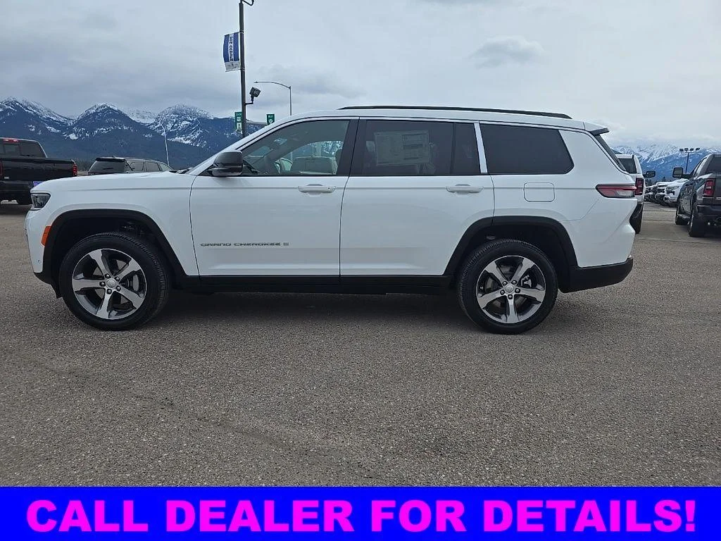 New 2026 Bright White Clear-Coat Exterior Paint Jeep Limited image 4