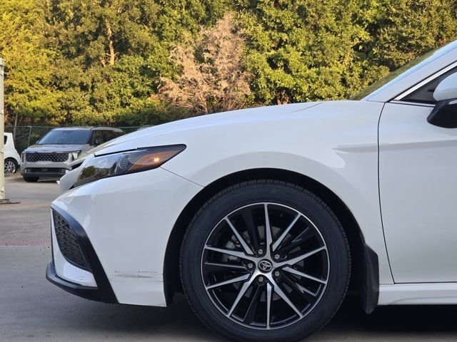 Used 2021 White Toyota SE image 10