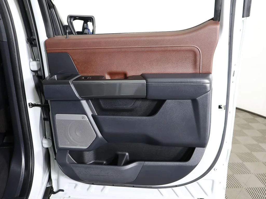 Used 2023 Avalanche Gray Ford Lariat image 32