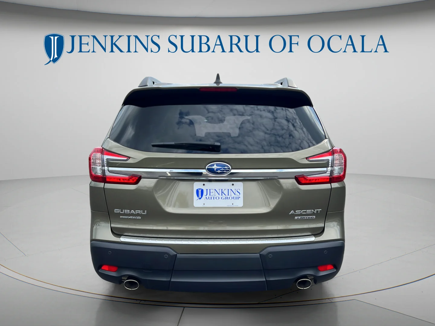 Used 2024 Autumn Green Metallic Subaru Limited image 4