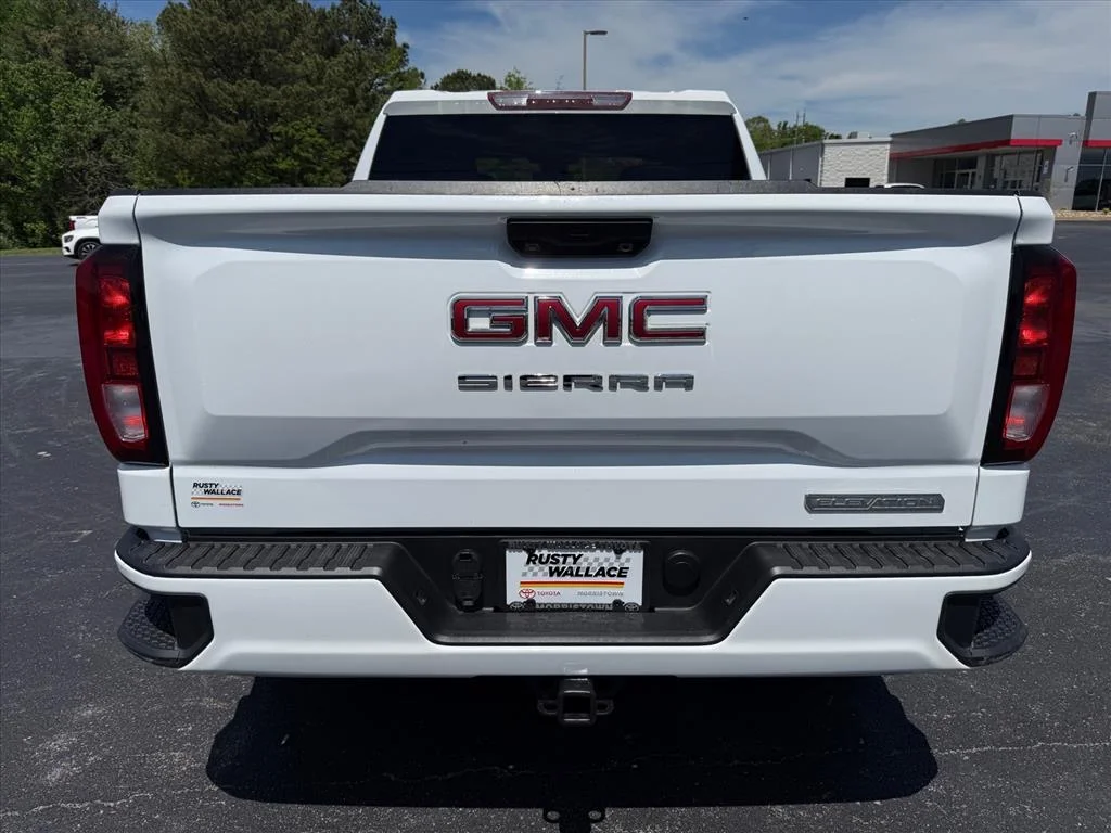 Used 2024 Summit White Gaz GMC Elevation image 6