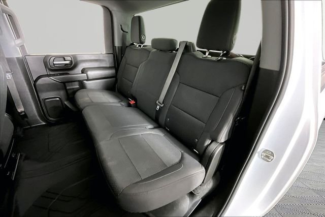 Used 2023 White Chevrolet Custom image 21