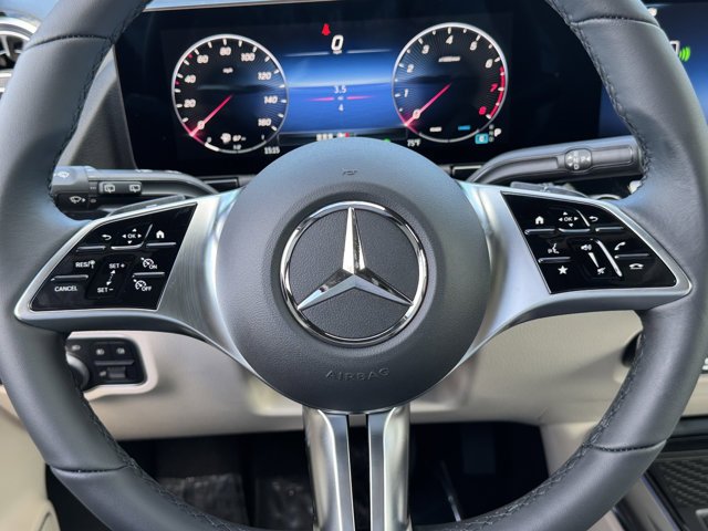 New 2026 Polar White Mercedes-Benz GLA 250 image 11