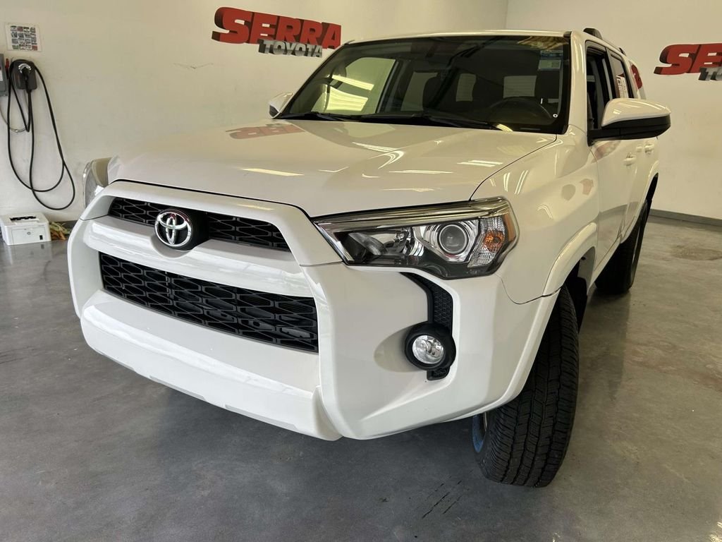 Used 2019 White Toyota SR5 image 7
