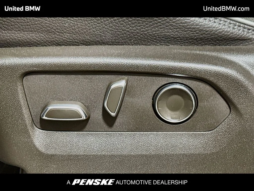 Used 2025 Sterling Metallic GMC Denali image 11