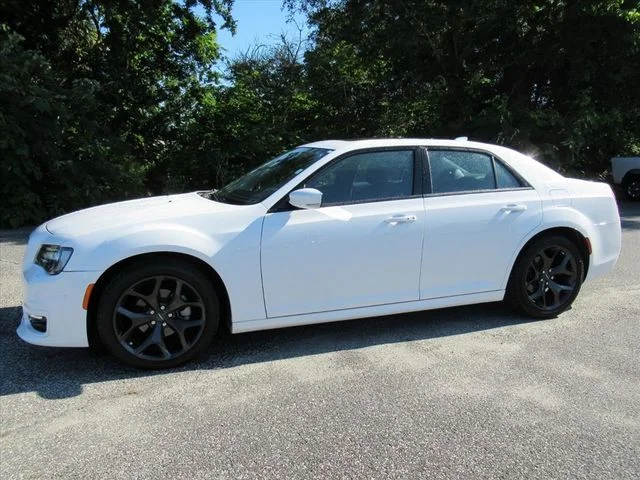 Certified Used 2023 White Chrysler Touring image 4