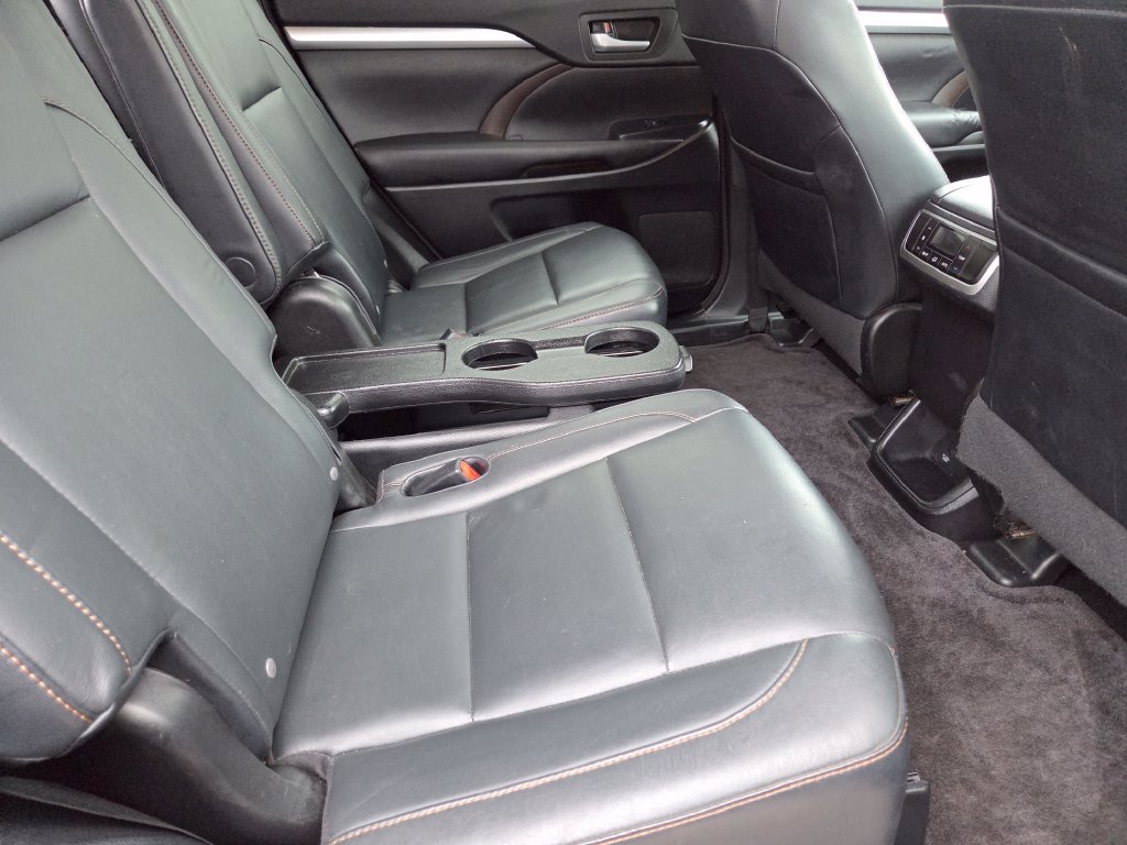 Used 2016 Blue Toyota XLE V6 image 20