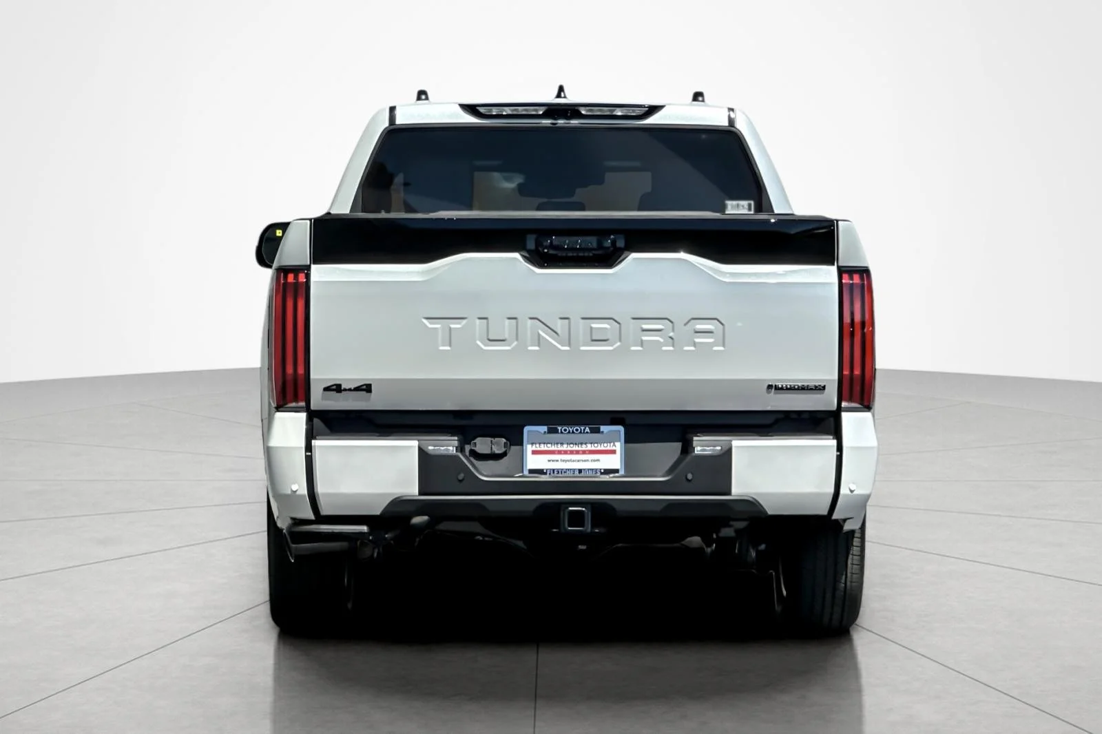 New 2026 Wind Chill Pearl <sup>1</sup> Toyota Tundra Platinum image 4