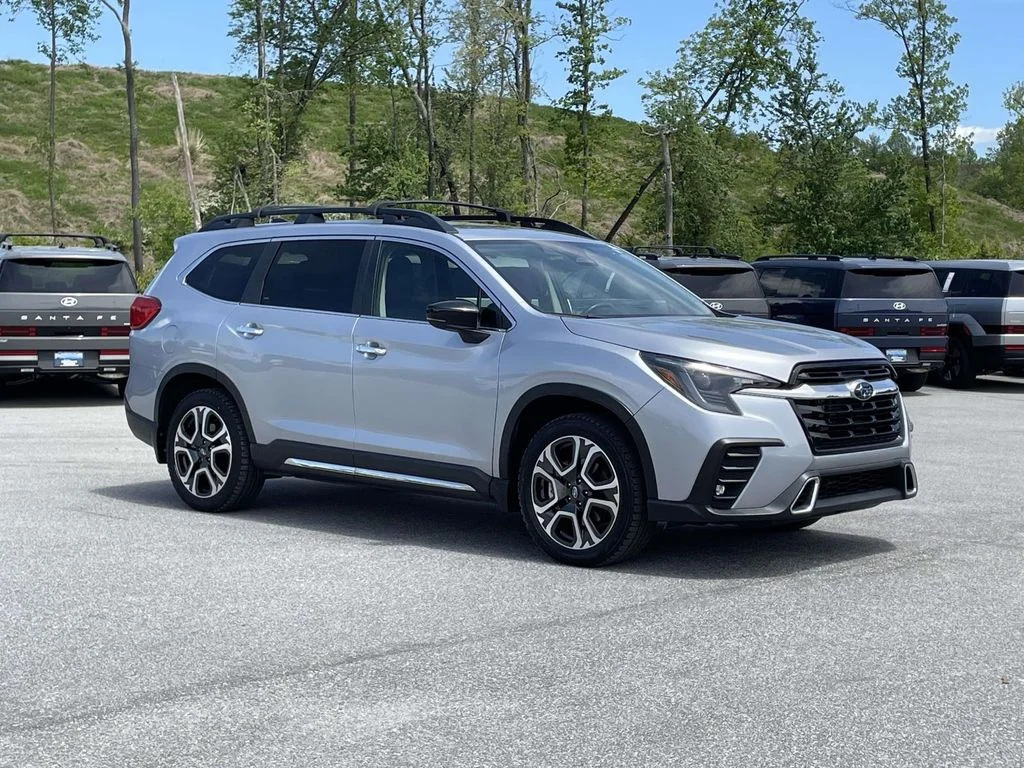 2024 Subaru Ascent Touring's photo