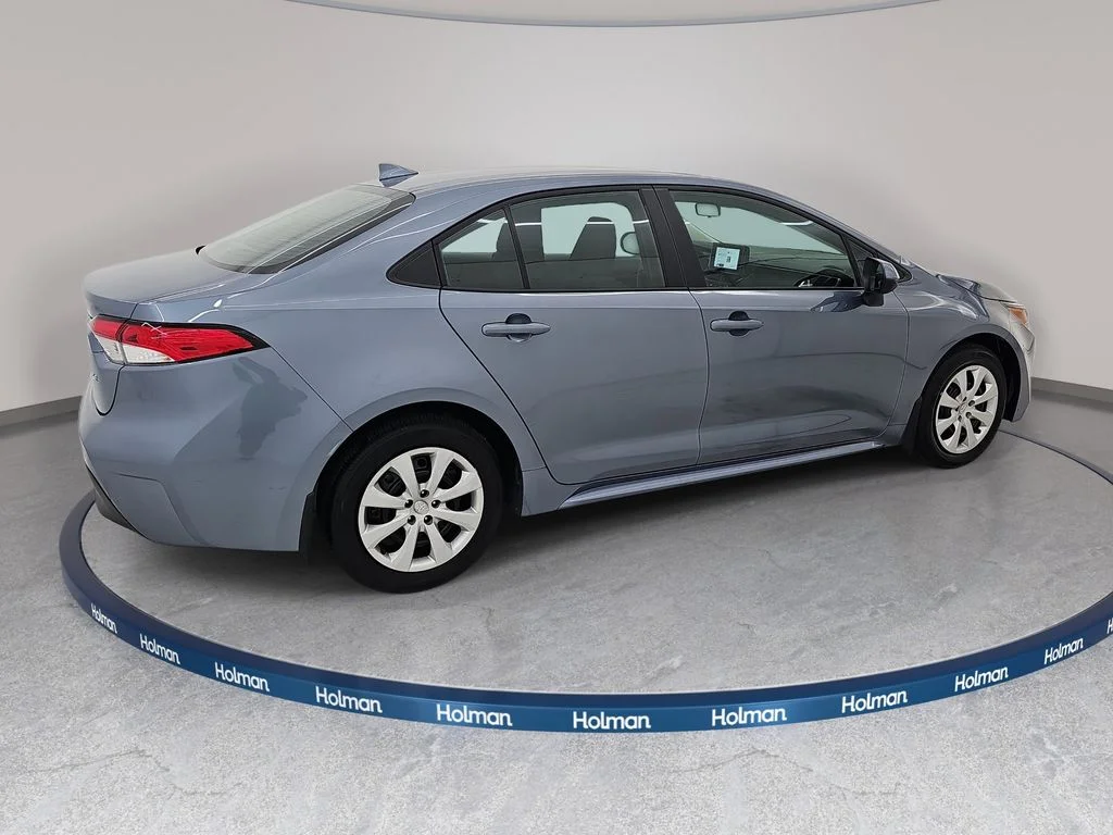 Used 2026  Toyota LE image 5