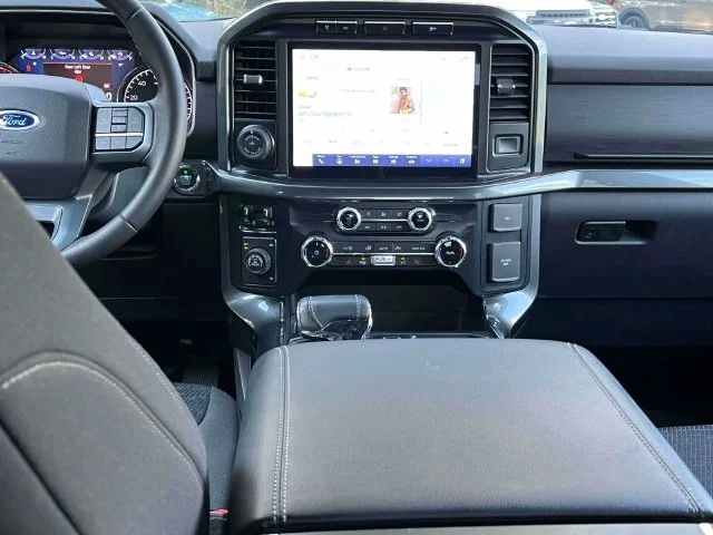 Certified Used 2023 Oxford White Ford XLT image 16