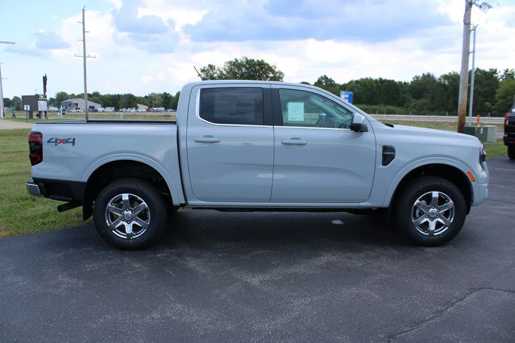 New 2026 Avalanche Ford Lariat® image 17