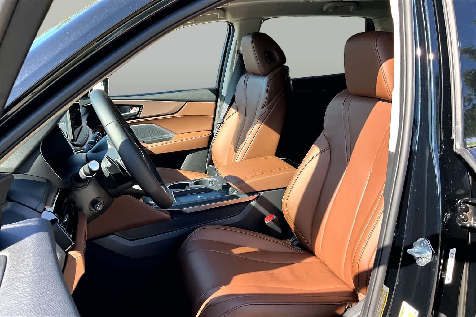 New 2026 Majestic Black Pearl Acura w/Technology Package image 9