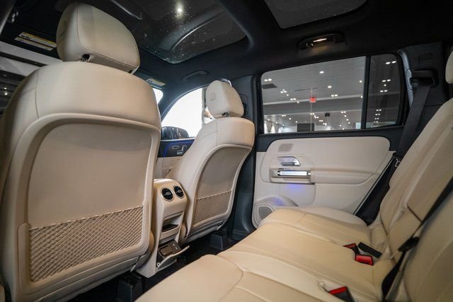 Used 2026 Black Mercedes-Benz GLB 250 image 28