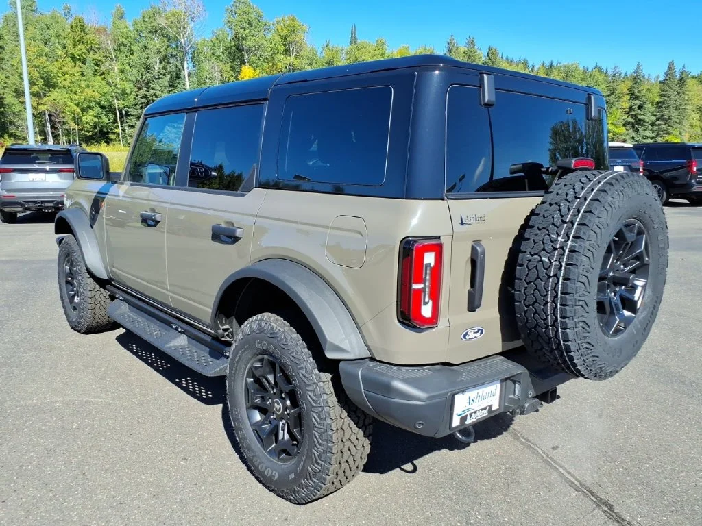 New 2026 Gray Ford Badlands image 5