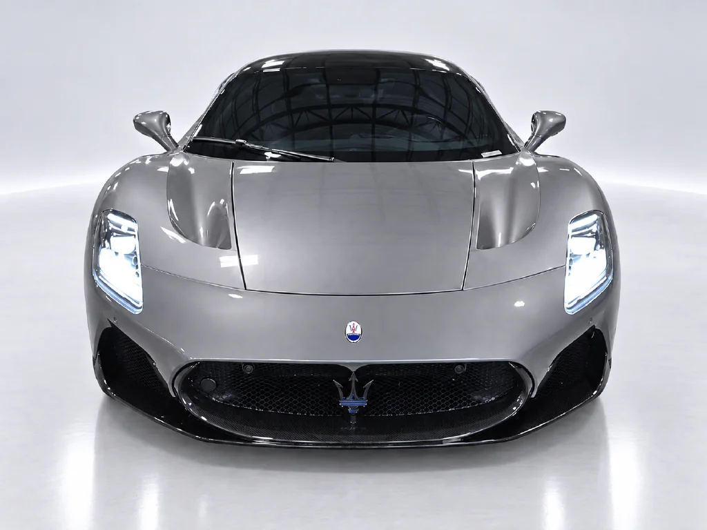 Used 2022 Gray Maserati Base image 2