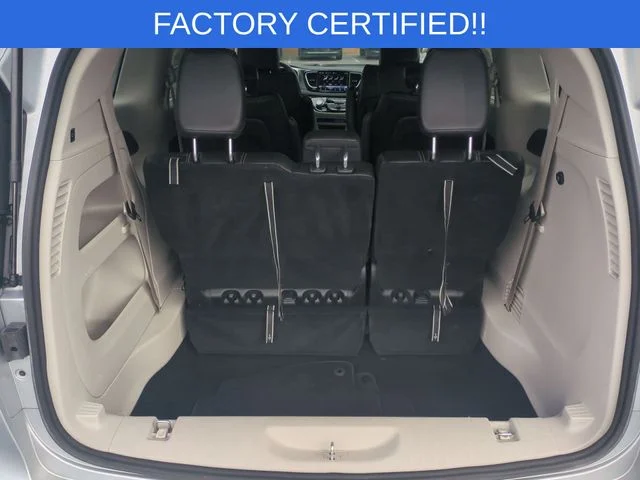 Used 2023 Silver Chrysler Touring L image 31