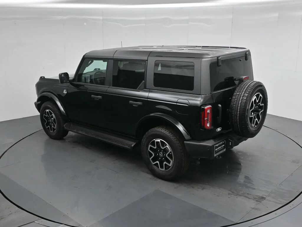 New 2026 Shadow Black Ford Outer Banks image 44