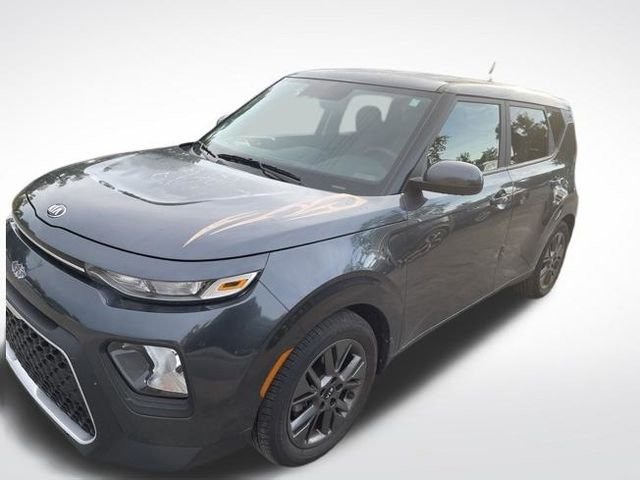 Used 2021 Gray Kia S image 4