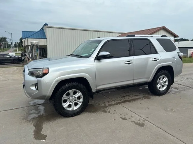 Used 2019 Toyota 4Runner SR5 with VIN JTEBU5JRXK5682202 for sale in Kansas City