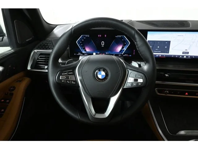 New 2026 Alpine White BMW xDrive40i image 17
