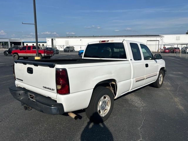 Used 2004 White Chevrolet LS image 4