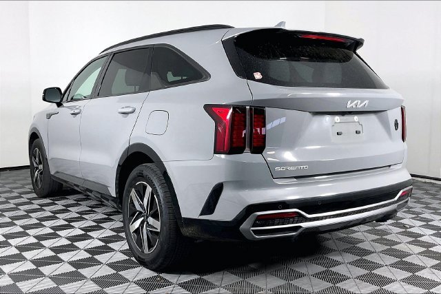 Used 2023 Gray Kia EX image 2