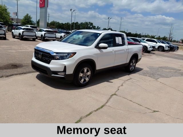 Used 2024 White Honda RTL image 9
