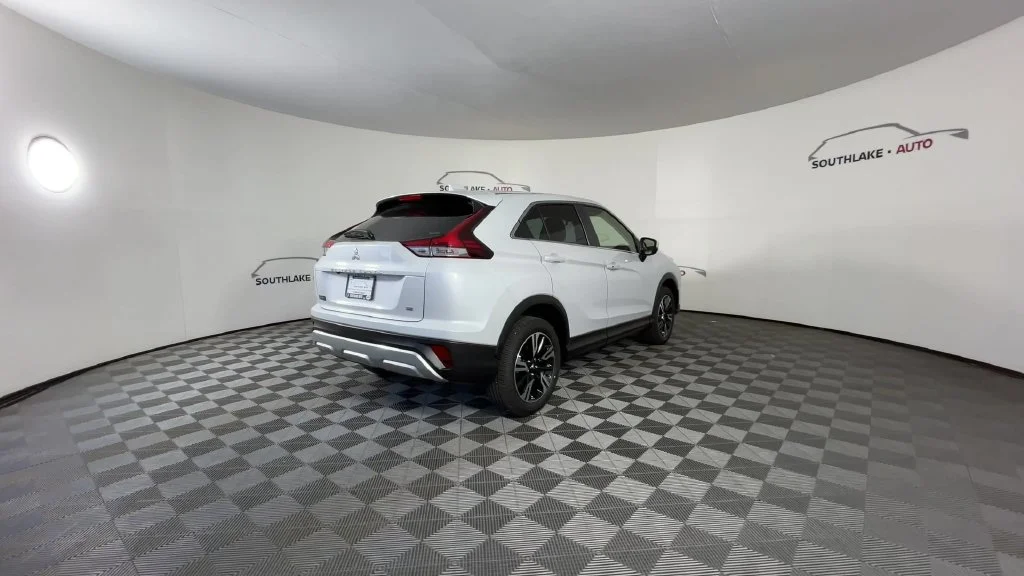 2025 Mitsubishi Eclipse Cross SE - Photo 8