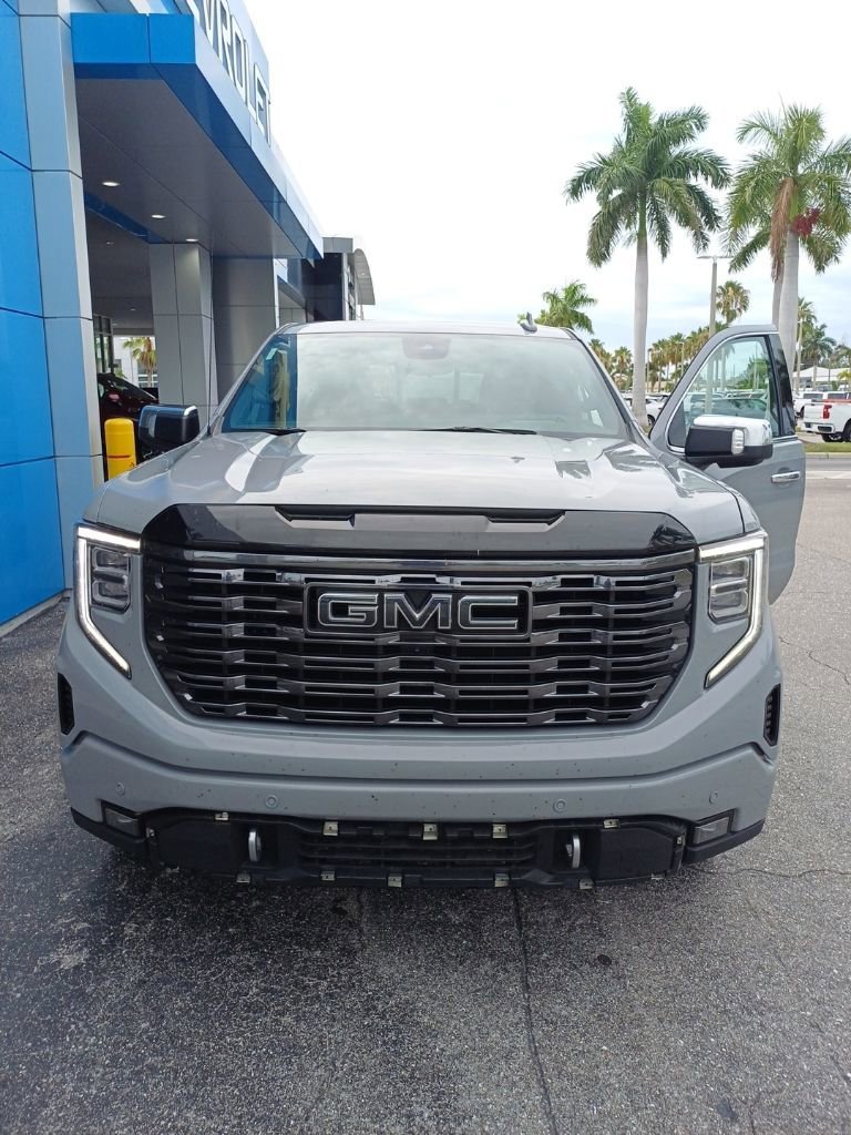 2025 GMC Sierra 4WD Crew Cab Short Box Denali Ultimate's photo