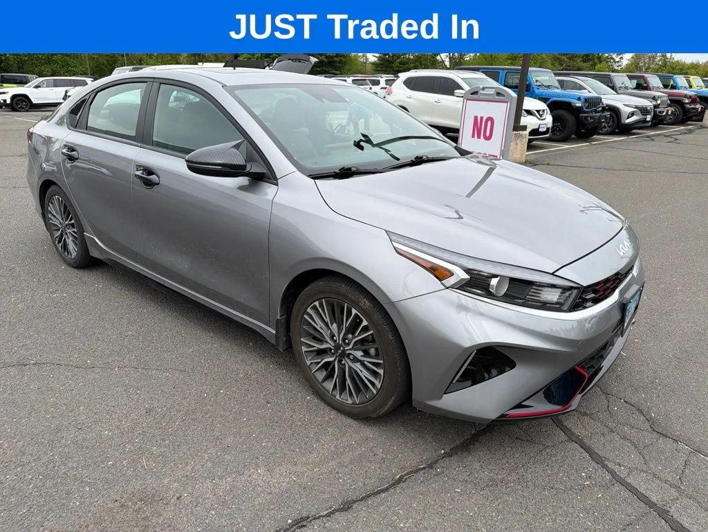 2024 Kia Forte GT-Line AT's photo