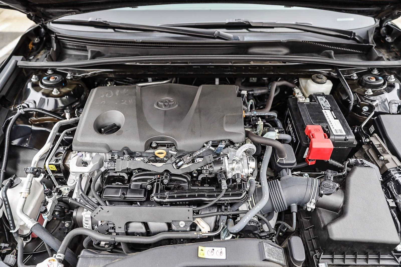Certified Used 2023 MIDNIGHT BLACK METAL Toyota SE image 26
