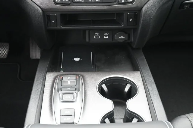New 2026 Platinum White Pearl Honda RTL image 26